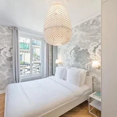 Charming, Bright 2-bedroom Flat Near Lafayette * Paříž