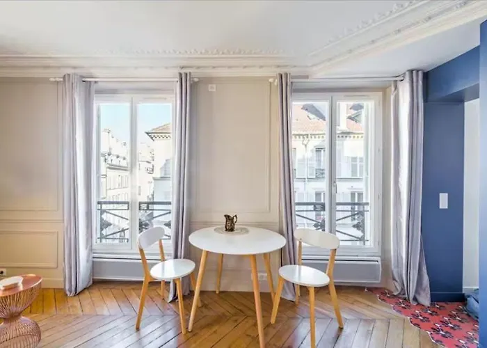Charming, Bright 2-bedroom Flat Near Lafayette